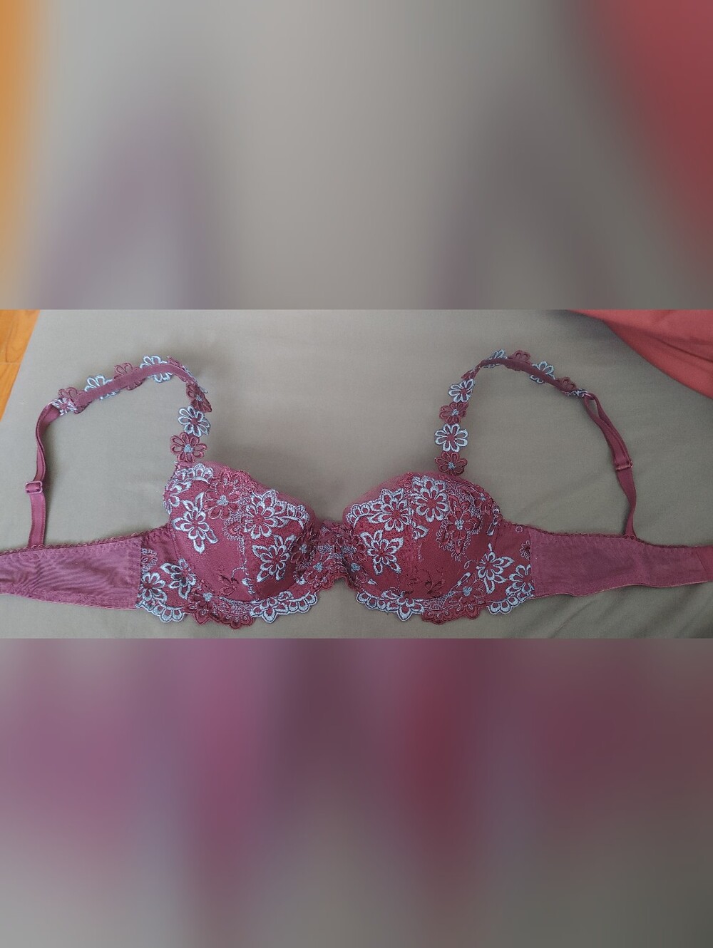 La Vie en Rose Lightly Lined Blue and Plum Bra with Periwinkle Floral Lace - Picture 4 of 8